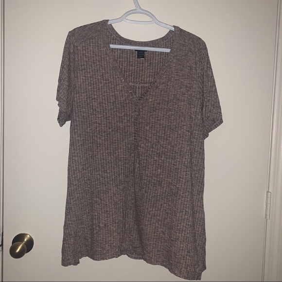 Torrid SnapFront Blush Grey Ribbed Knit Henley Tee - Picture 4 of 11